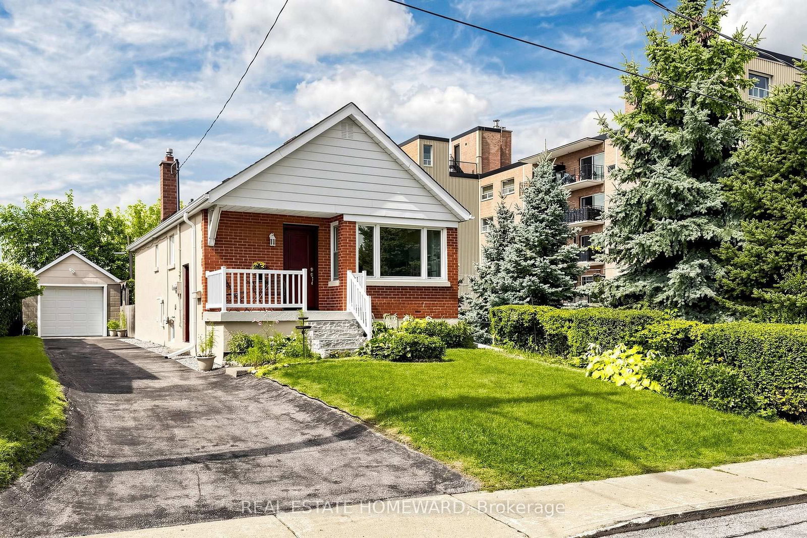 120 Pitt Avenue • Toronto, ON photo 2
