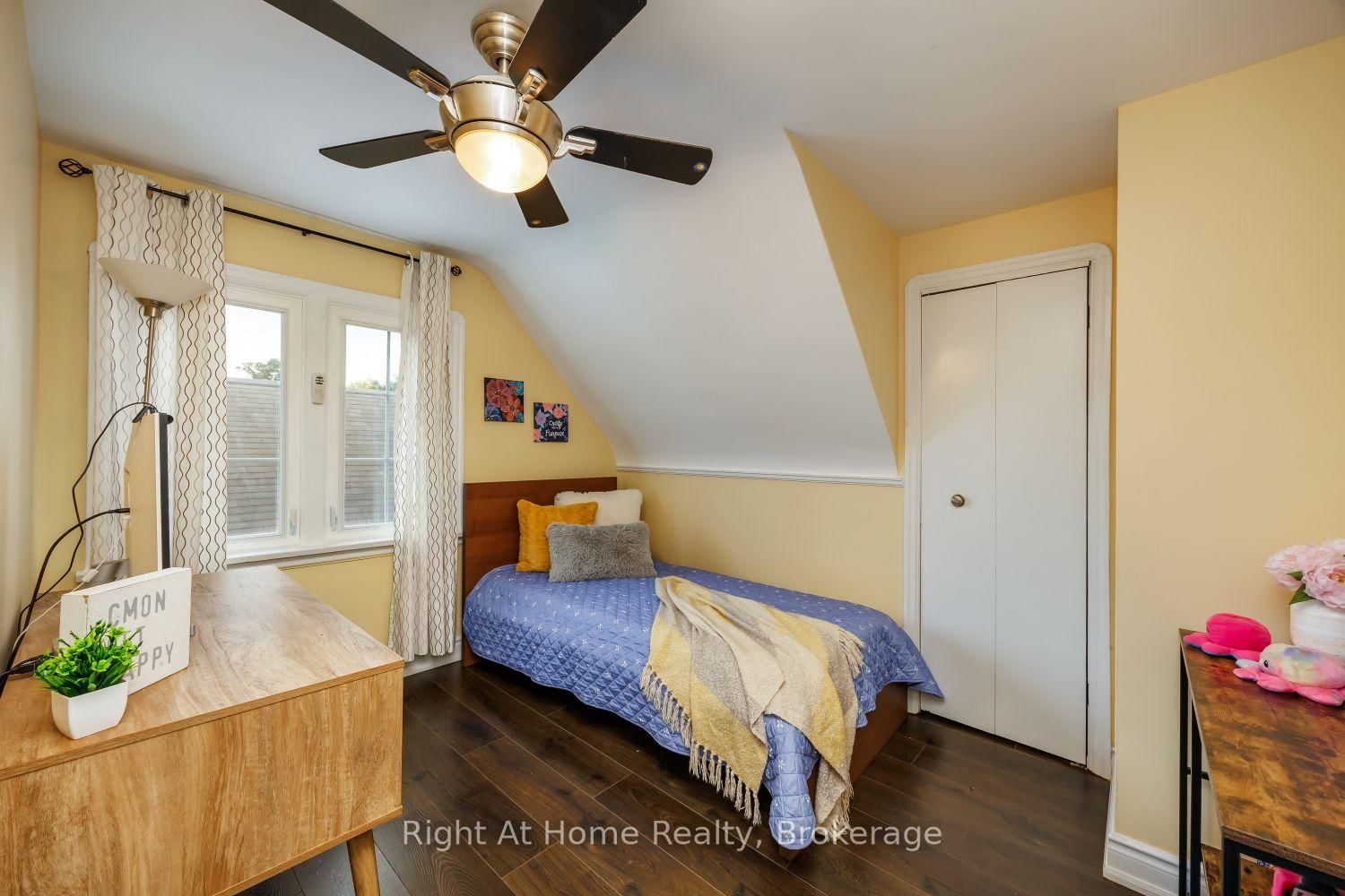 128 Lasalle Avenue • Oshawa, ON photo 28