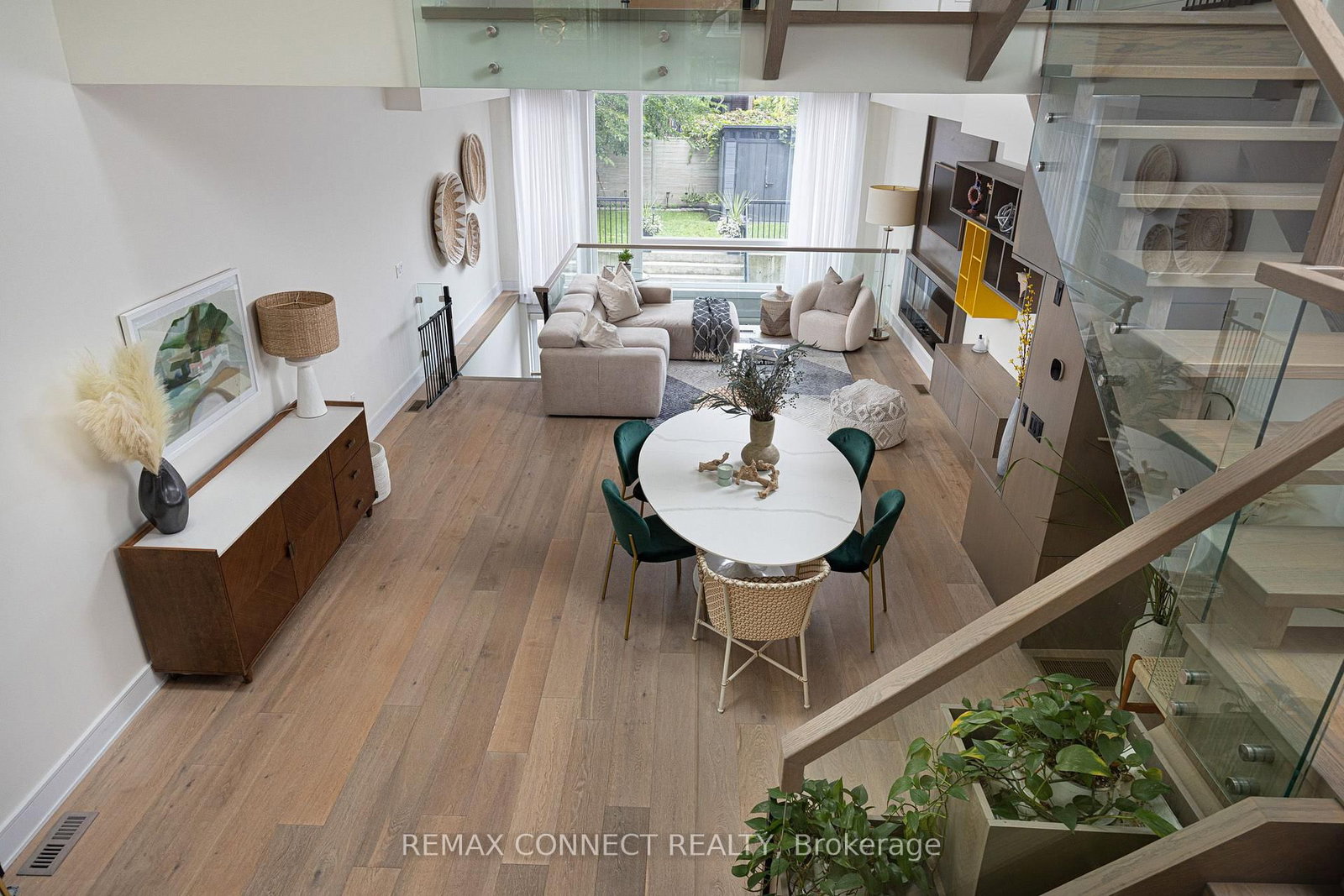 164 Aldwych Avenue • Toronto, ON photo 3