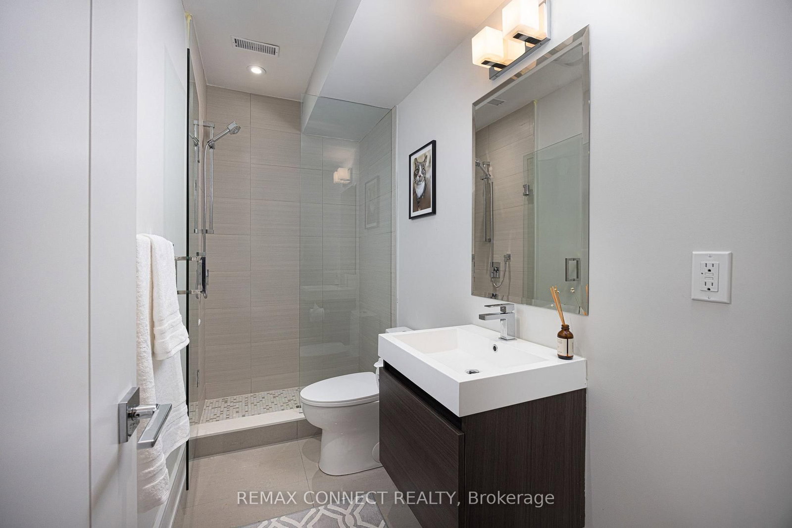 164 Aldwych Avenue • Toronto, ON photo 44