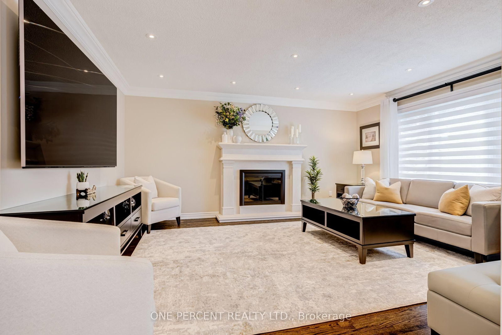 7 Mendip Crescent • Toronto, ON photo 15