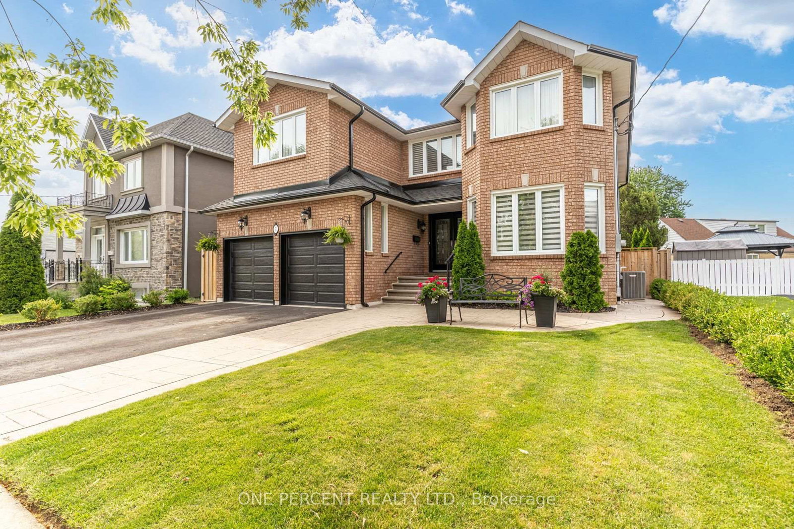 7 Mendip Crescent • Toronto, ON photo 2