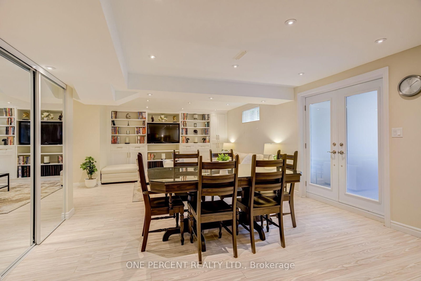 7 Mendip Crescent • Toronto, ON photo 37