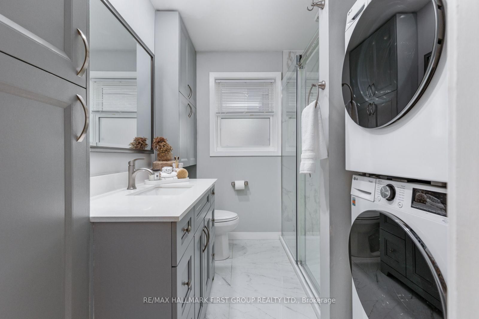 205 Farewell Street • Oshawa, ON photo 17