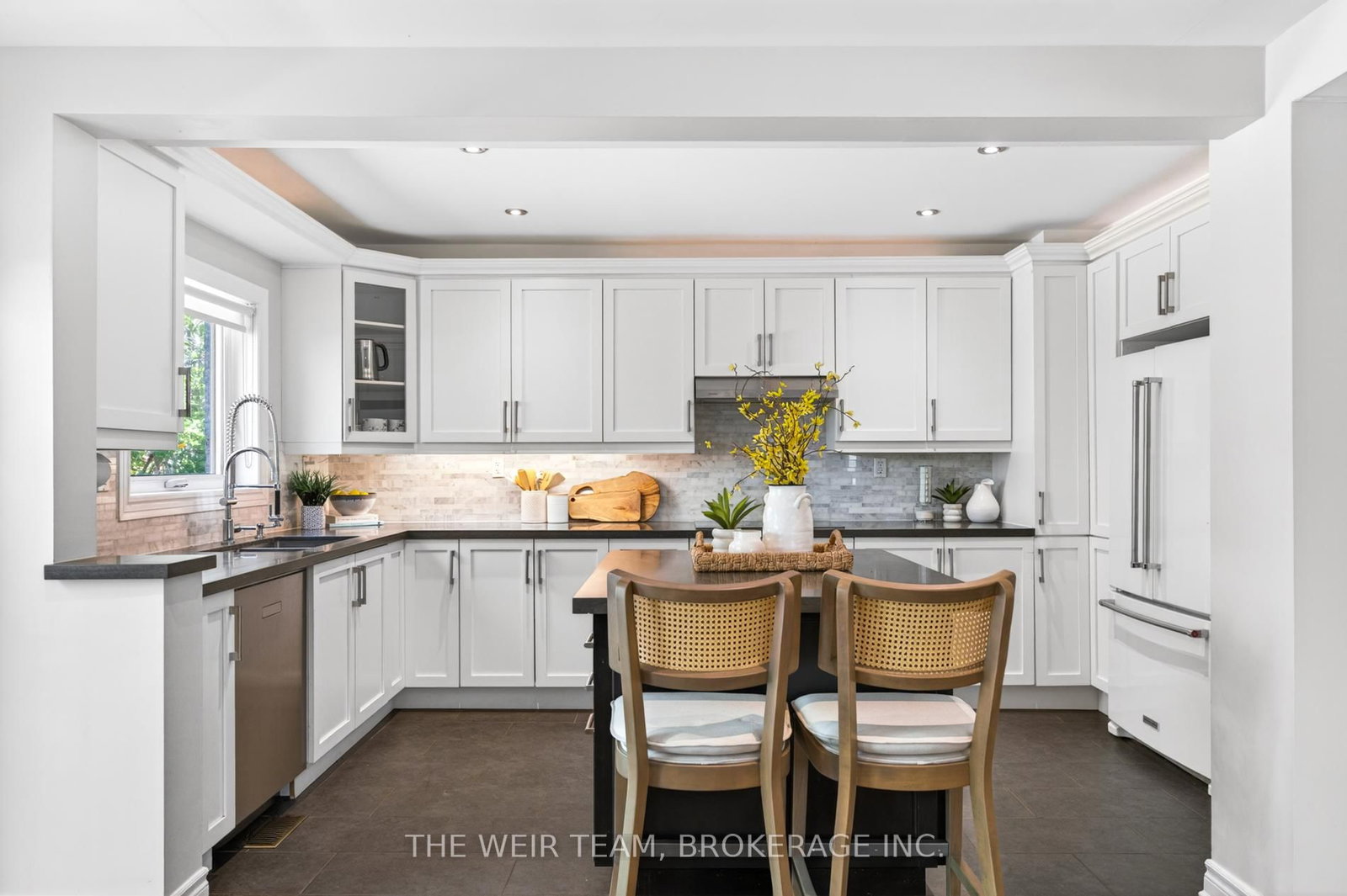 92 Gradwell Drive • Toronto, ON photo 18