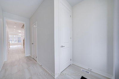 3379 Elsa Story Avenue • Pickering, ON photo 4