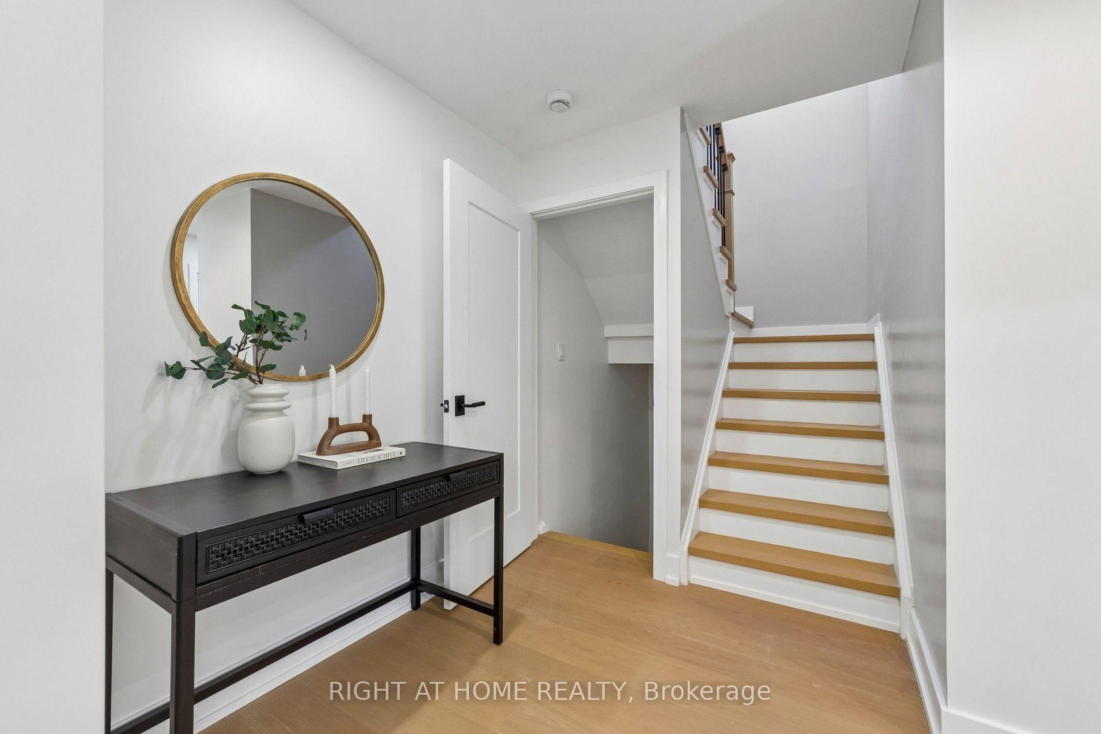 16 Ian Fleming Crescent • Whitby, ON photo 11
