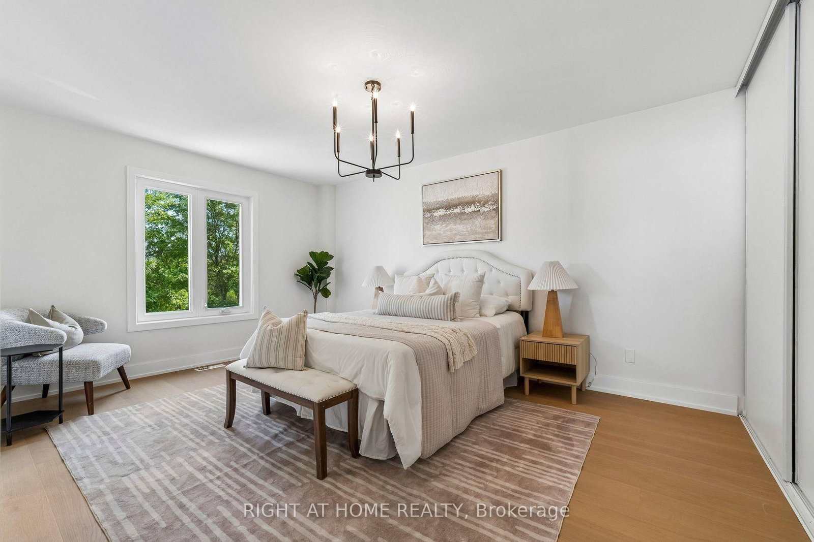 16 Ian Fleming Crescent • Whitby, ON photo 12