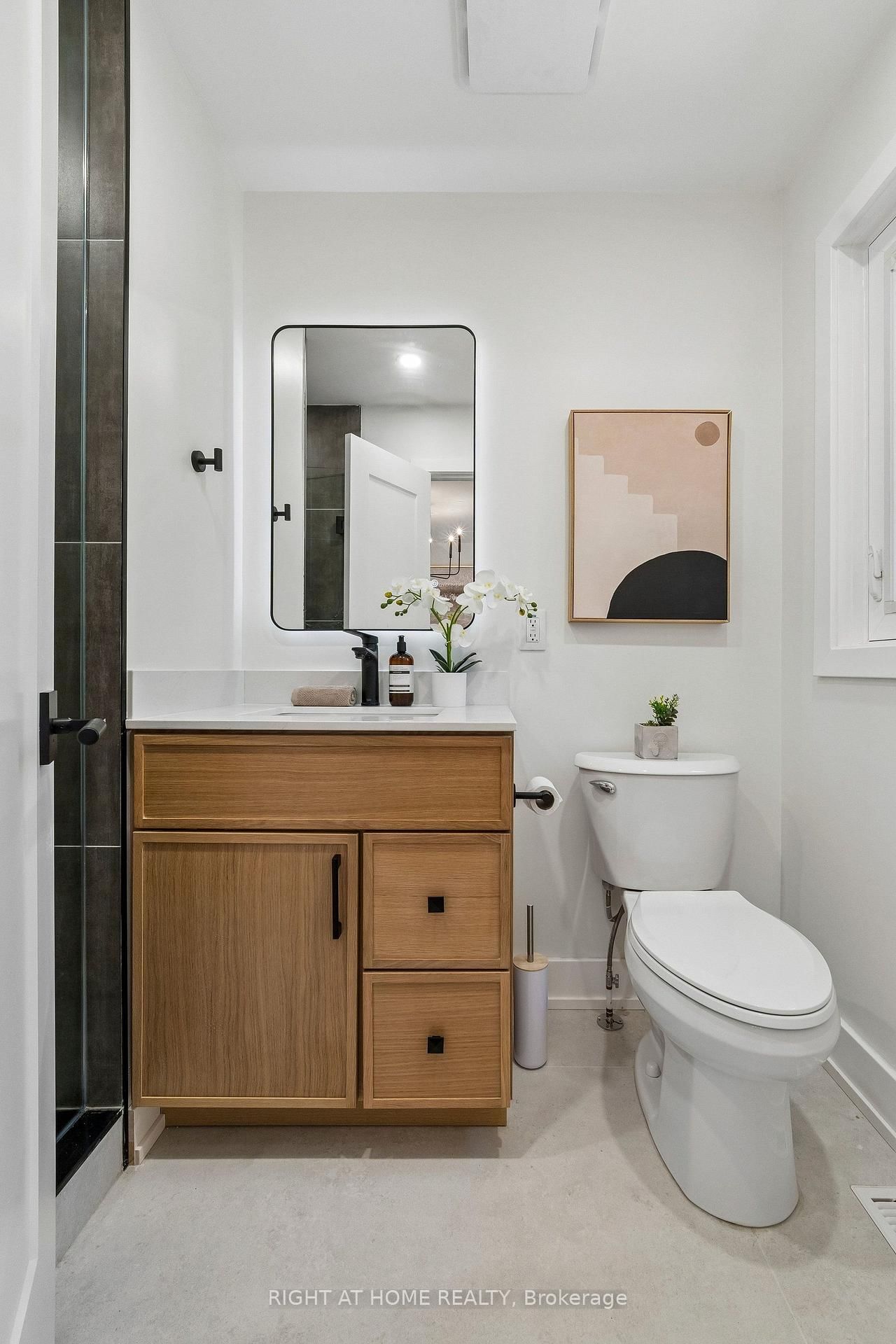 16 Ian Fleming Crescent • Whitby, ON photo 13