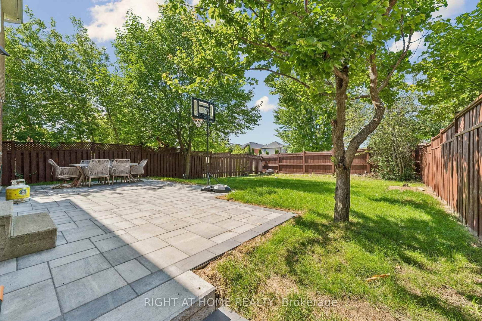 16 Ian Fleming Crescent • Whitby, ON photo 25