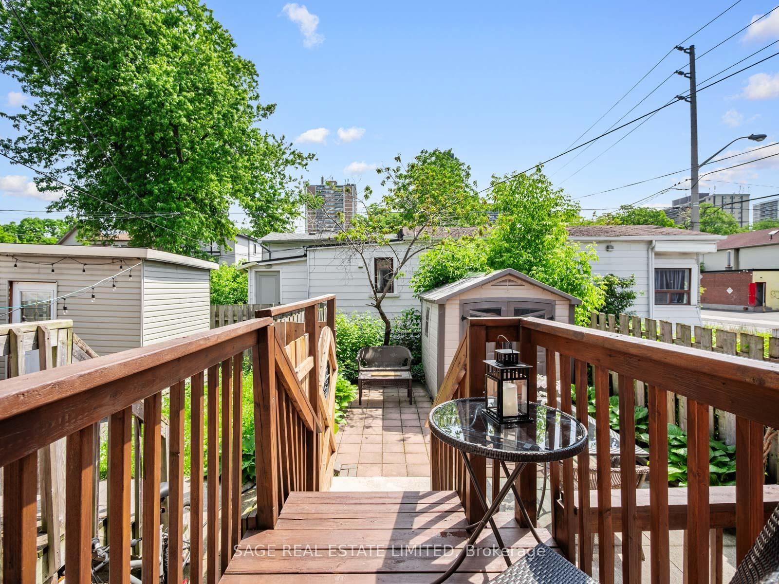 251A Chisholm Avenue • Toronto, ON photo 28