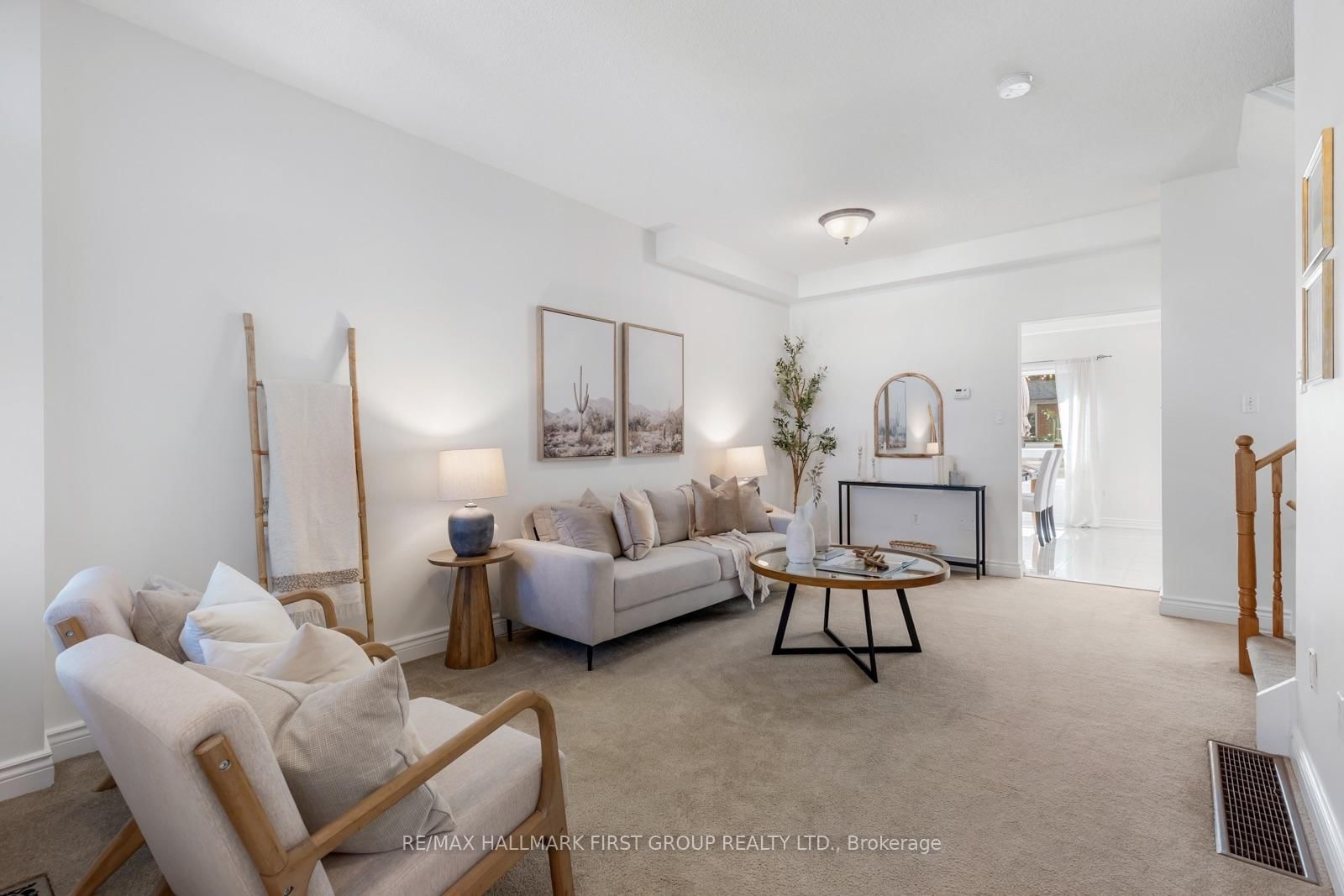39 Bach Avenue • Whitby, ON photo 3