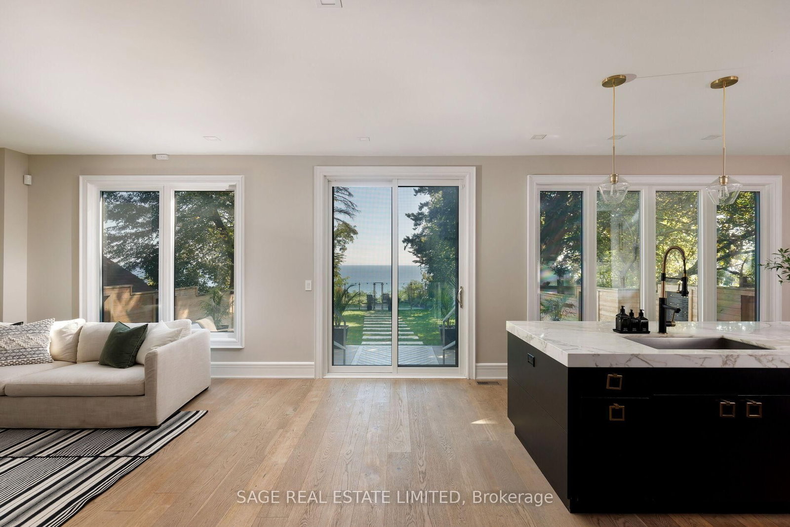 79 Fishleigh Drive • Toronto, ON photo 11