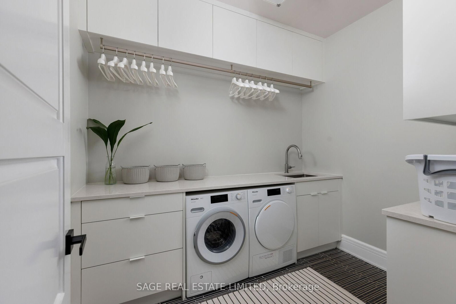 79 Fishleigh Drive • Toronto, ON photo 39