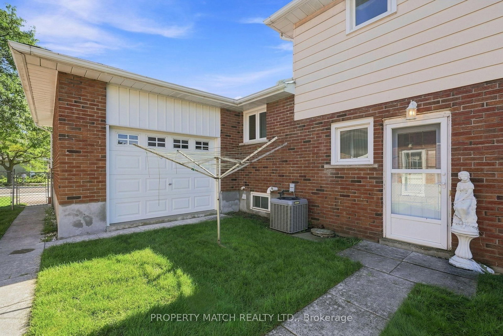 938 Scarborough Golf Club Road • Toronto, ON photo 27