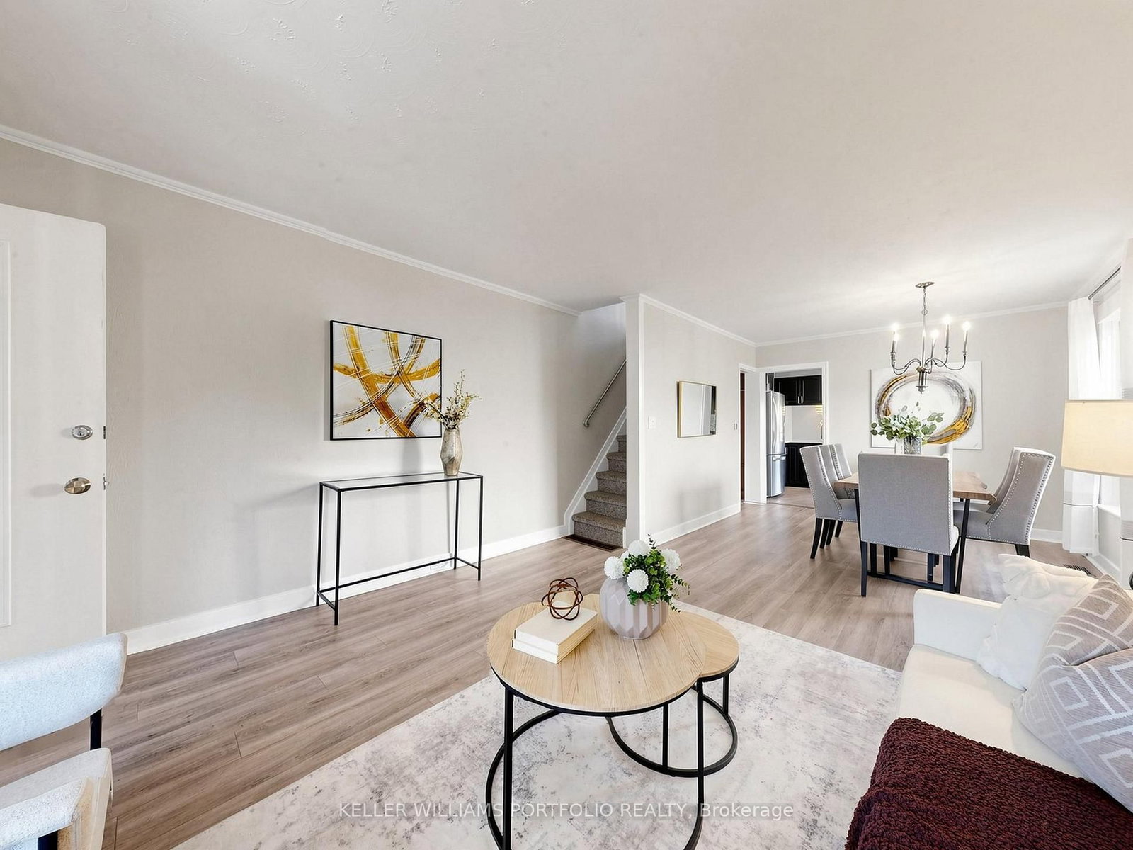 48 Hiltz Avenue • Toronto, ON photo 9