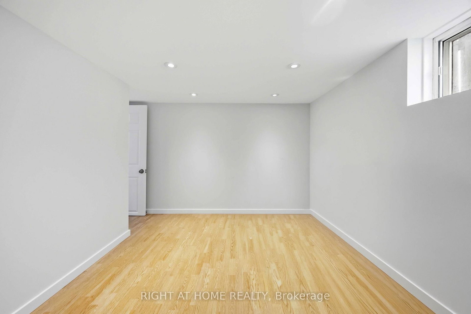 1351 Warden Avenue • Toronto, ON photo 28