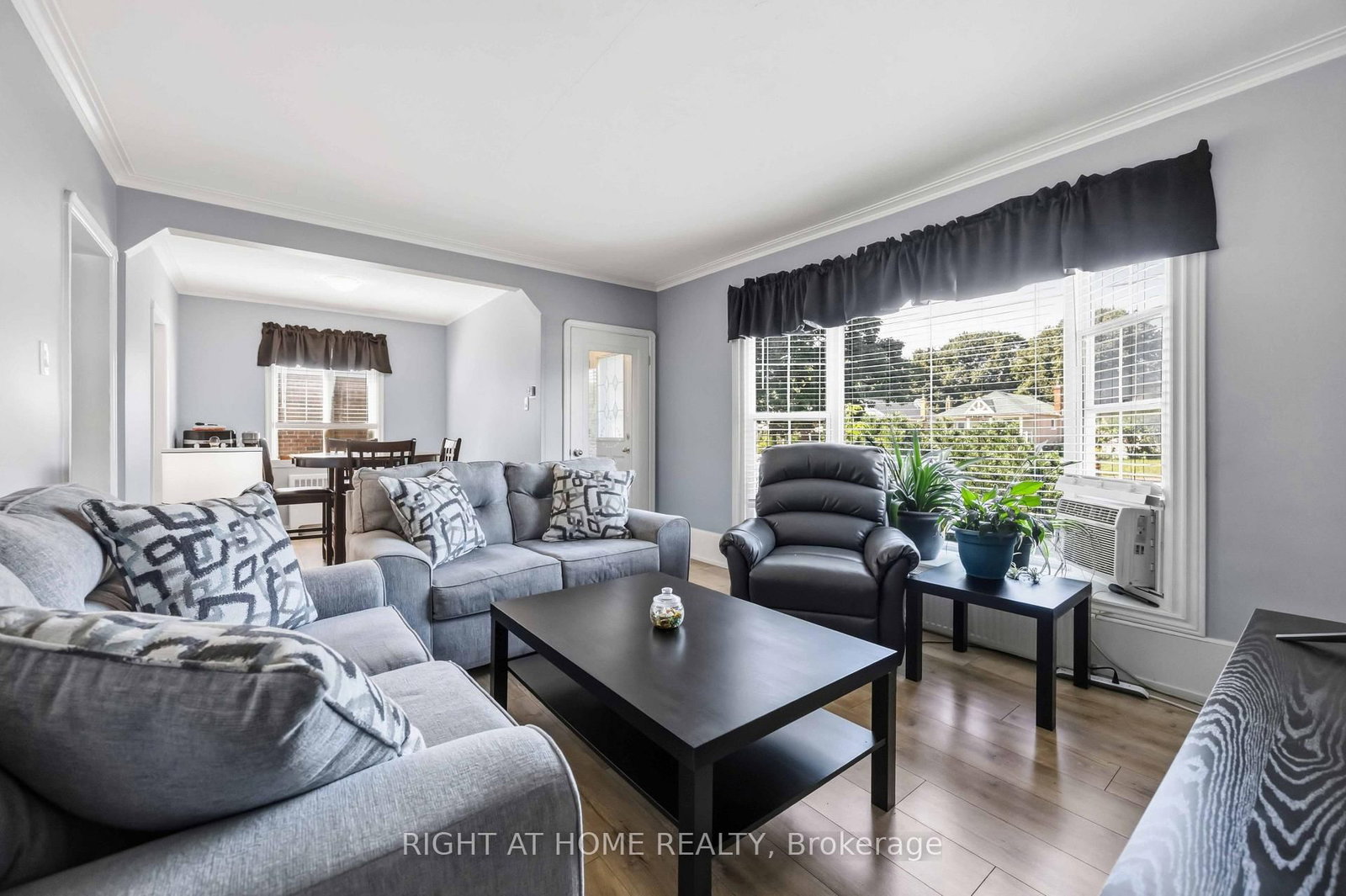 1351 Warden Avenue • Toronto, ON photo 4