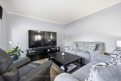 1351 Warden Avenue • Toronto, ON photo 5