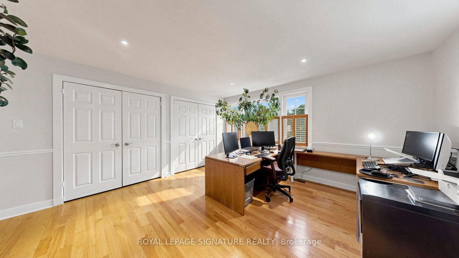 8 Windy Ridge Drive • Toronto, ON photo 21
