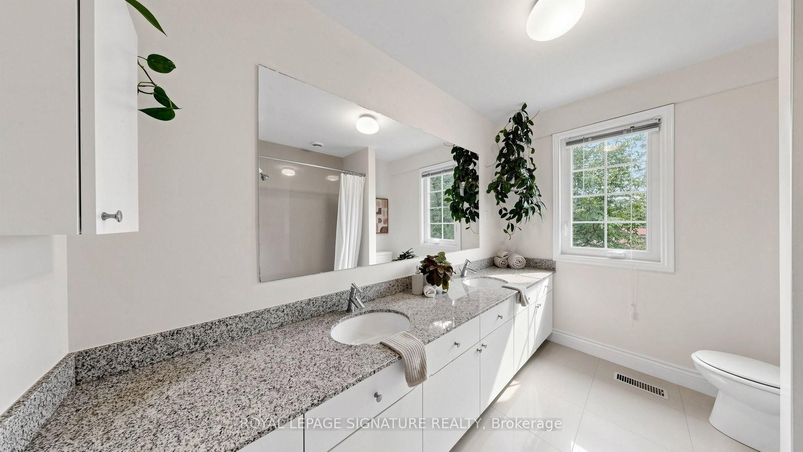 8 Windy Ridge Drive • Toronto, ON photo 40