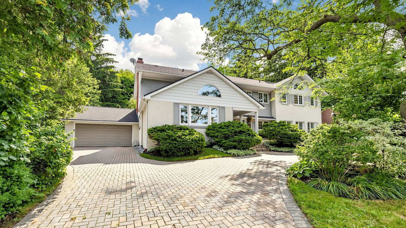 8 Windy Ridge Drive • Toronto, ON photo 7