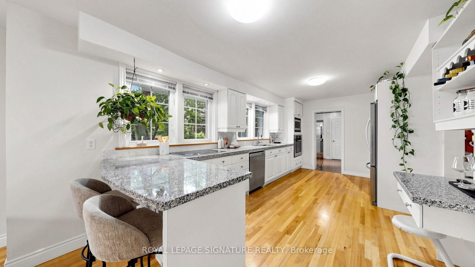 8 Windy Ridge Drive • Toronto, ON photo 9