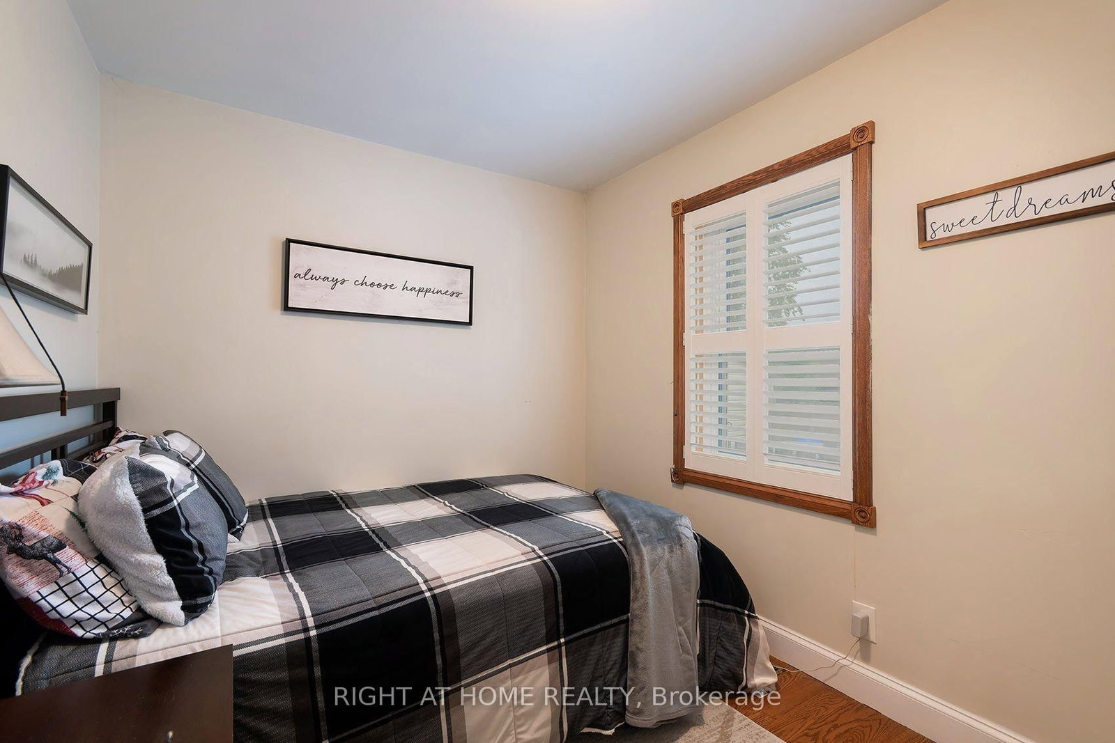 511 Woodcrest Avenue • Oshawa, ON photo 16