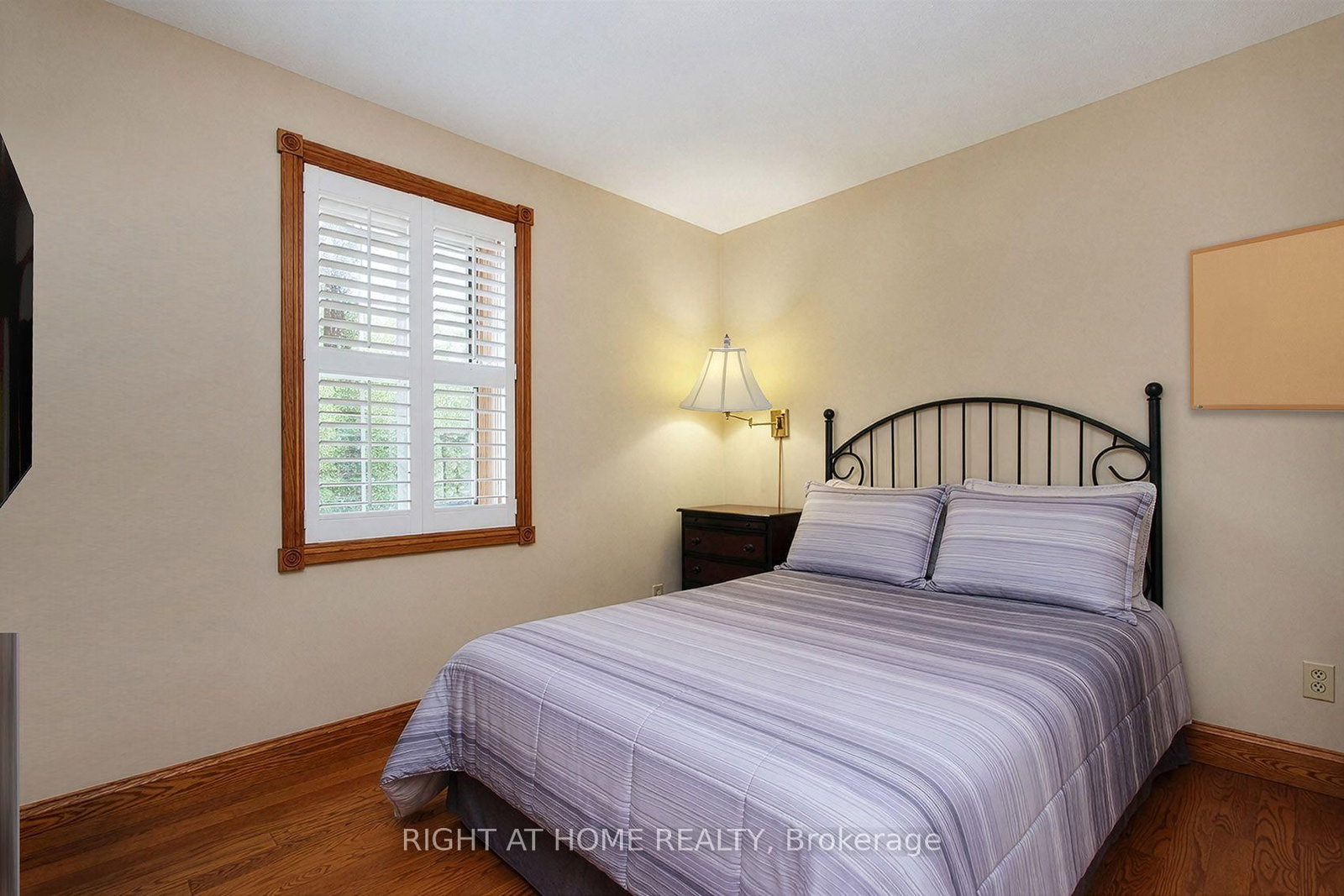 511 Woodcrest Avenue • Oshawa, ON photo 17