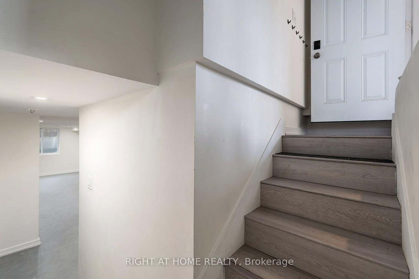 511 Woodcrest Avenue • Oshawa, ON photo 21