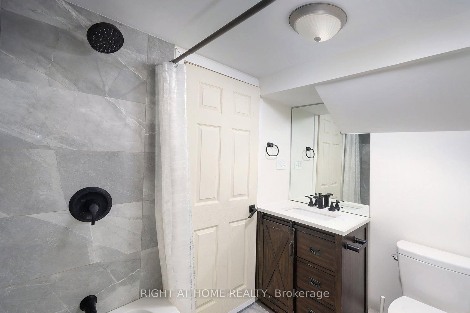 511 Woodcrest Avenue • Oshawa, ON photo 34