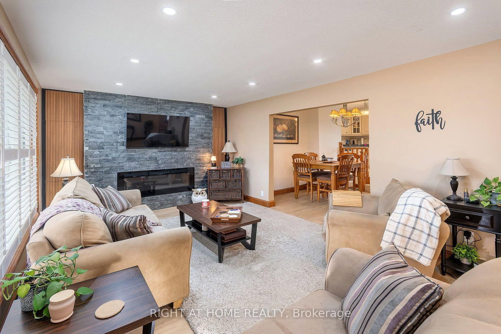 511 Woodcrest Avenue • Oshawa, ON photo 9