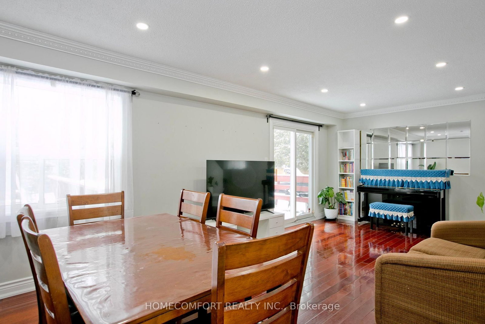 170 John Tabor Trail • Toronto, ON photo 4