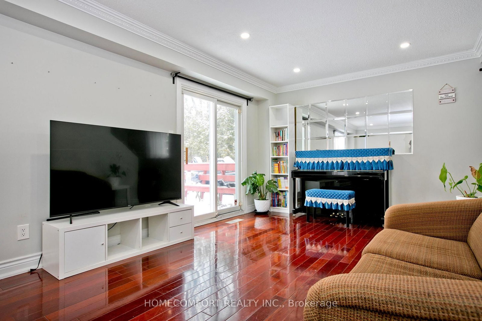 170 John Tabor Trail • Toronto, ON photo 5