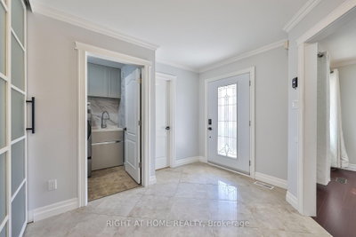 63 Keeble Crescent • Ajax, ON photo 4