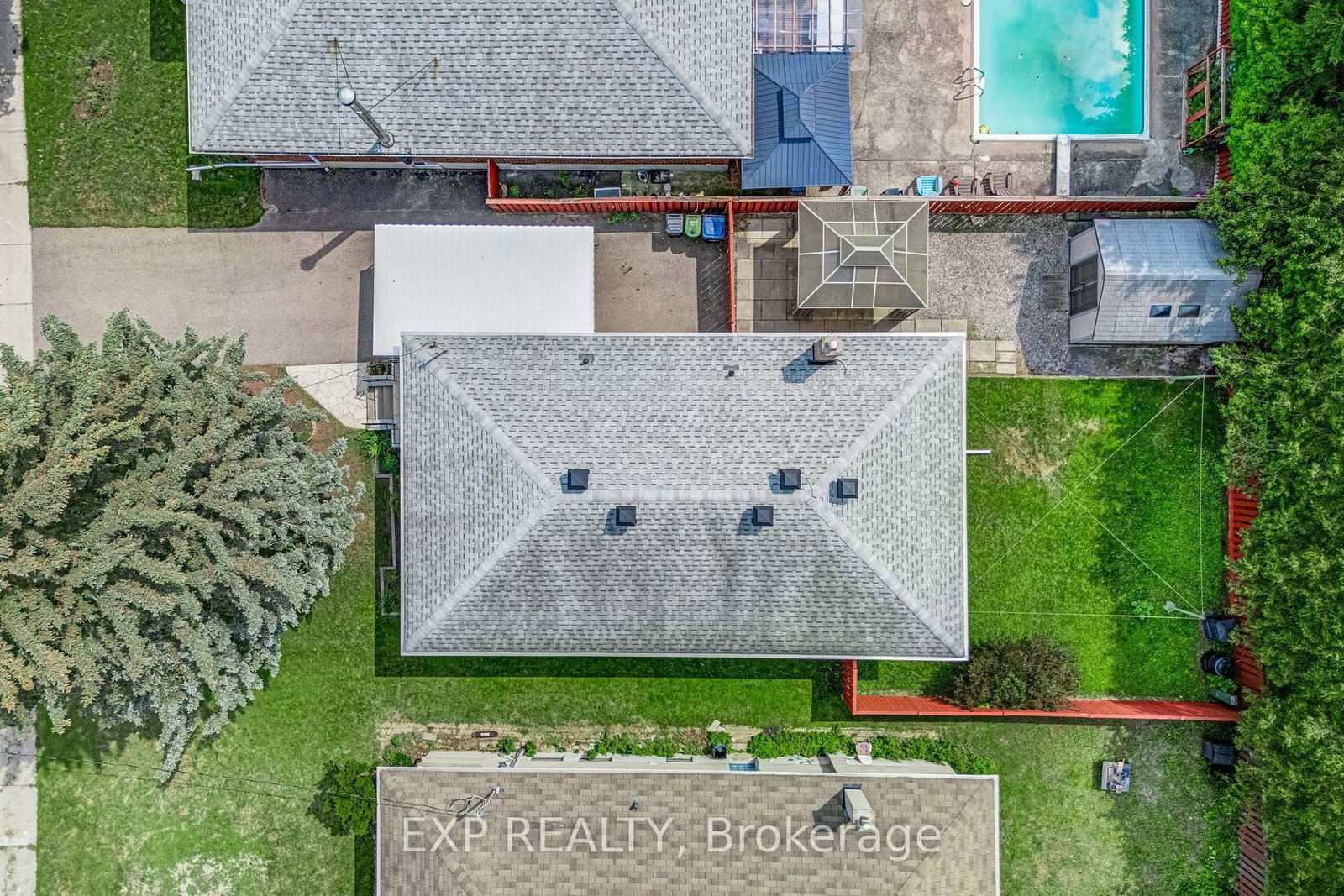 20 Marlena Drive • Toronto, ON photo 32