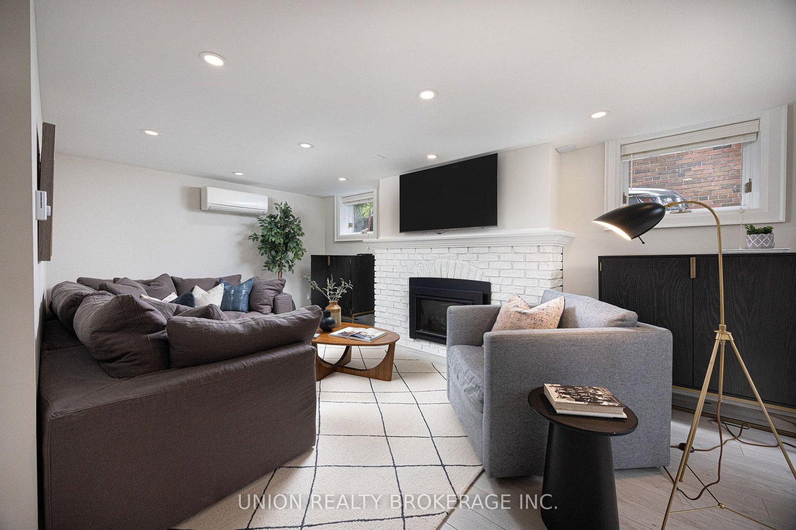66 Silver Birch Avenue • Toronto, ON photo 30