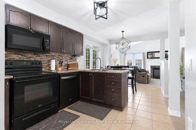 1340 Wadebridge Crescent • Oshawa, ON photo 9