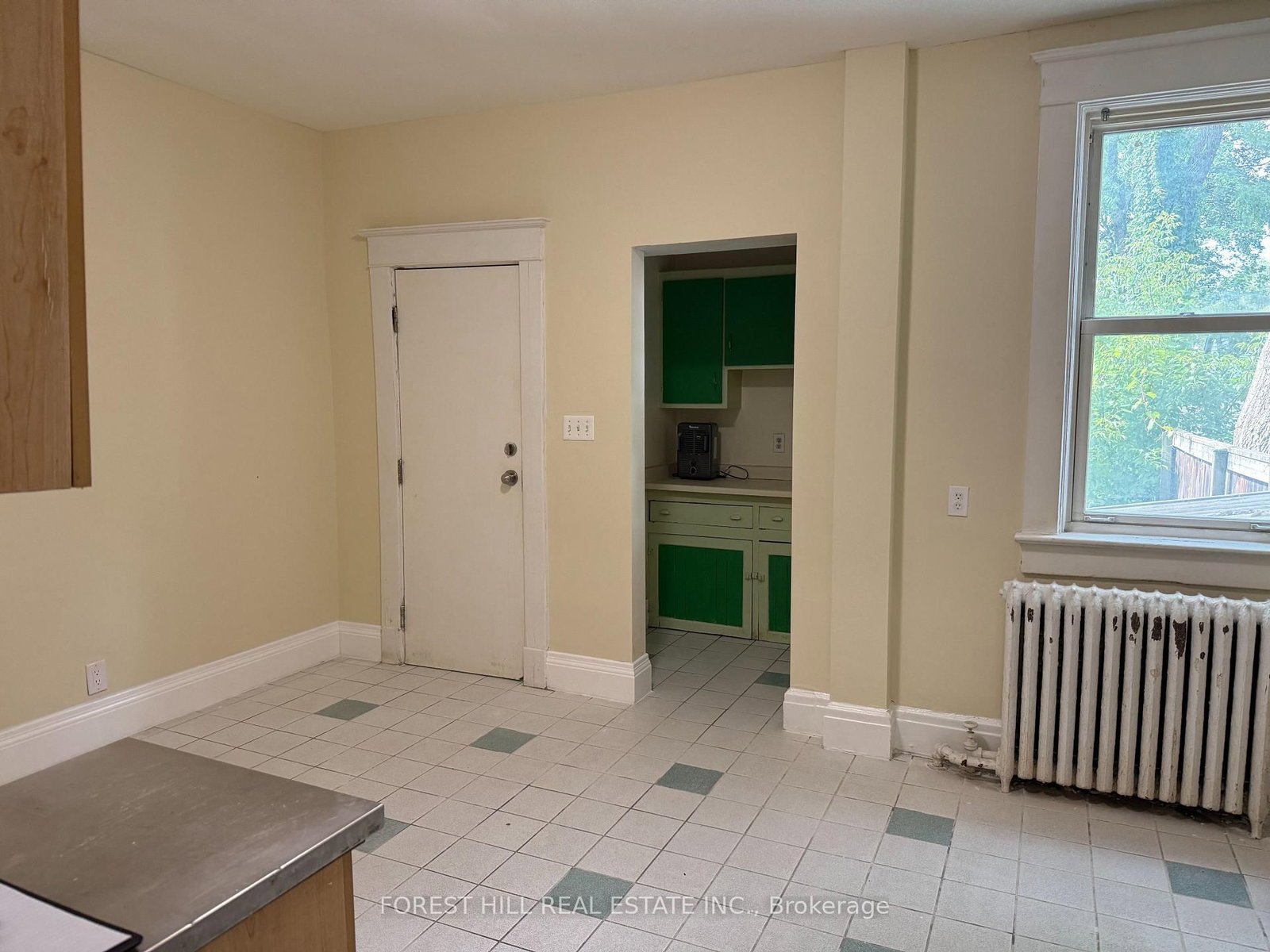 27 Dixon Avenue • Toronto, ON photo 4
