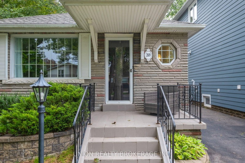 269 Warden Avenue
