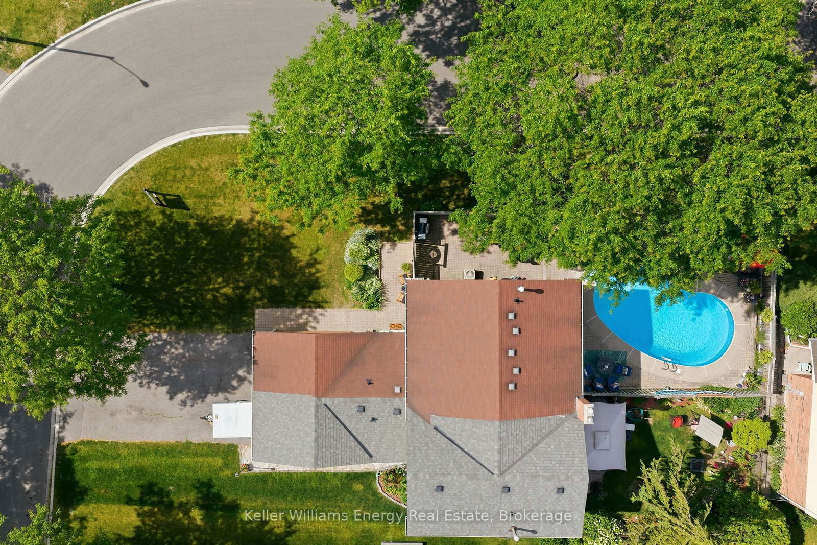 25 Habitant Crescent • Whitby, ON photo 42