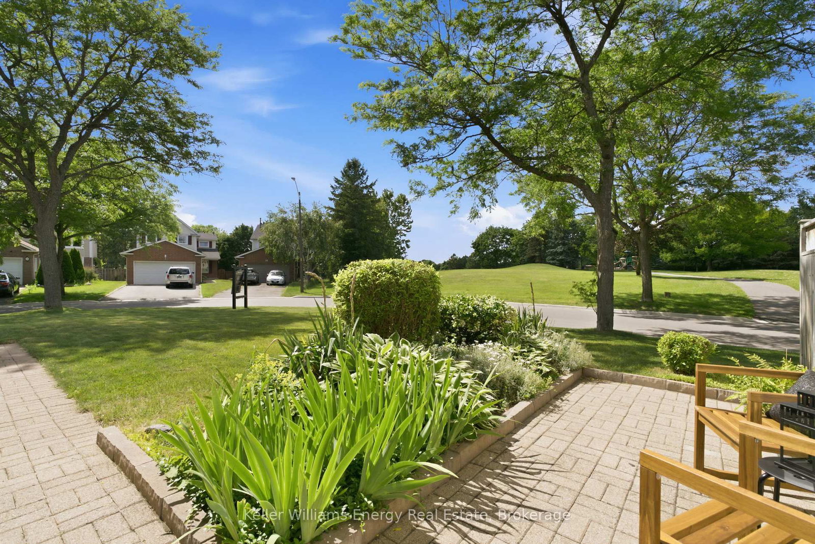 25 Habitant Crescent • Whitby, ON photo 49