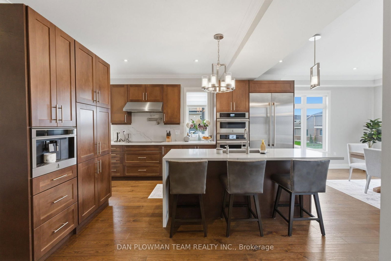 779 Port Darlington Road • Clarington, ON photo 4