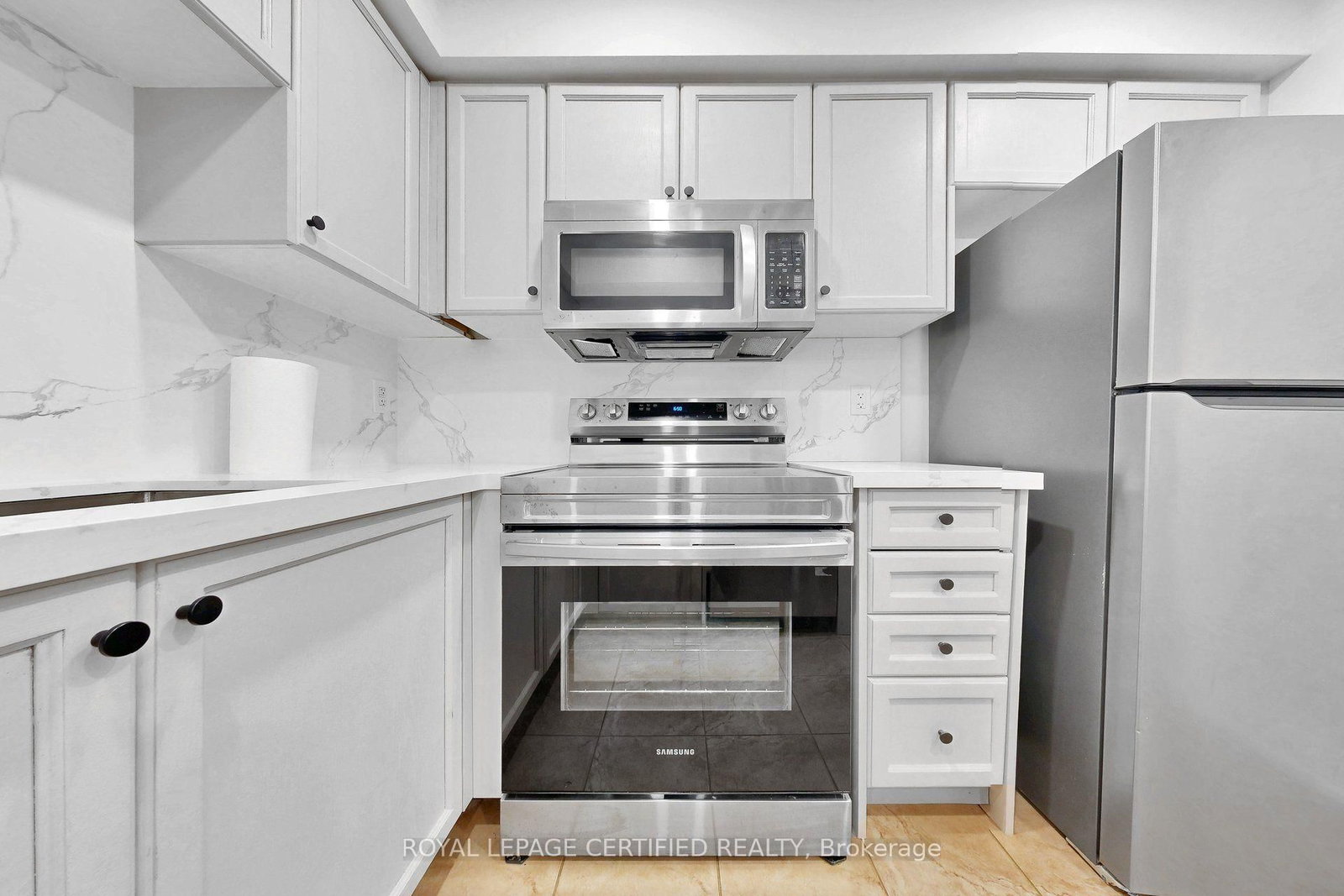 36 Silvester Street • Ajax, ON photo 13