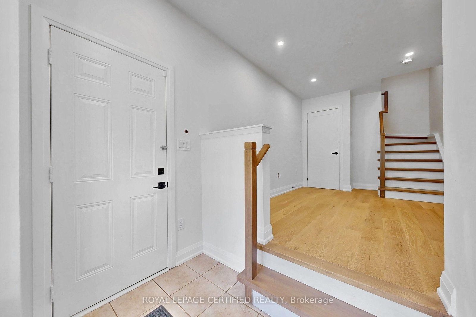 36 Silvester Street • Ajax, ON photo 5