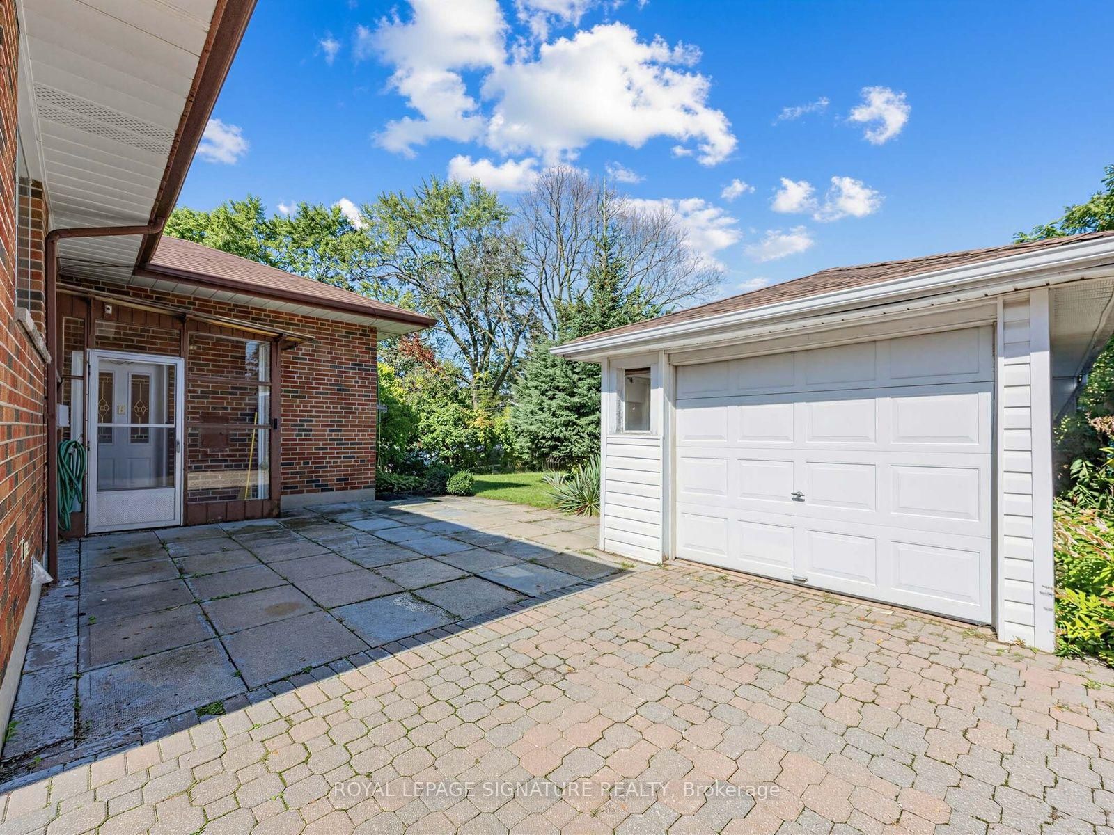 68 Beacham Crescent • Toronto, ON photo 19
