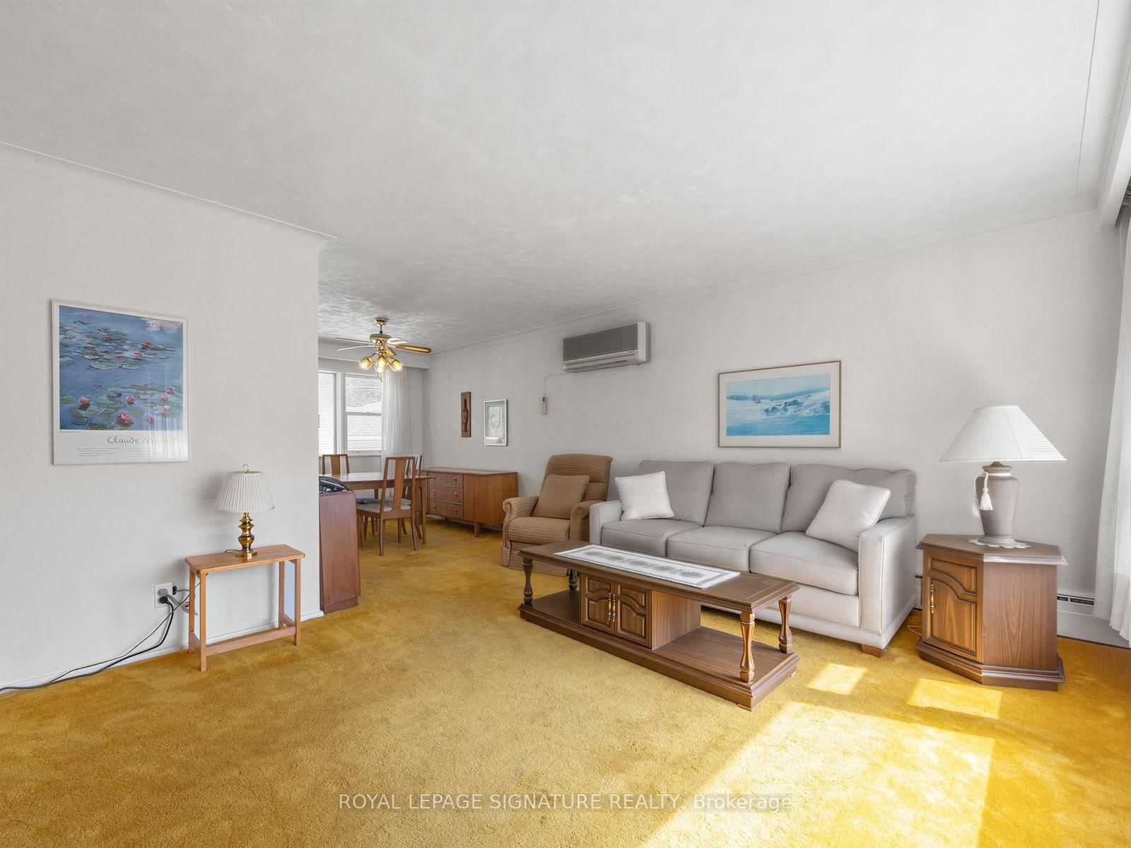 68 Beacham Crescent • Toronto, ON photo 4