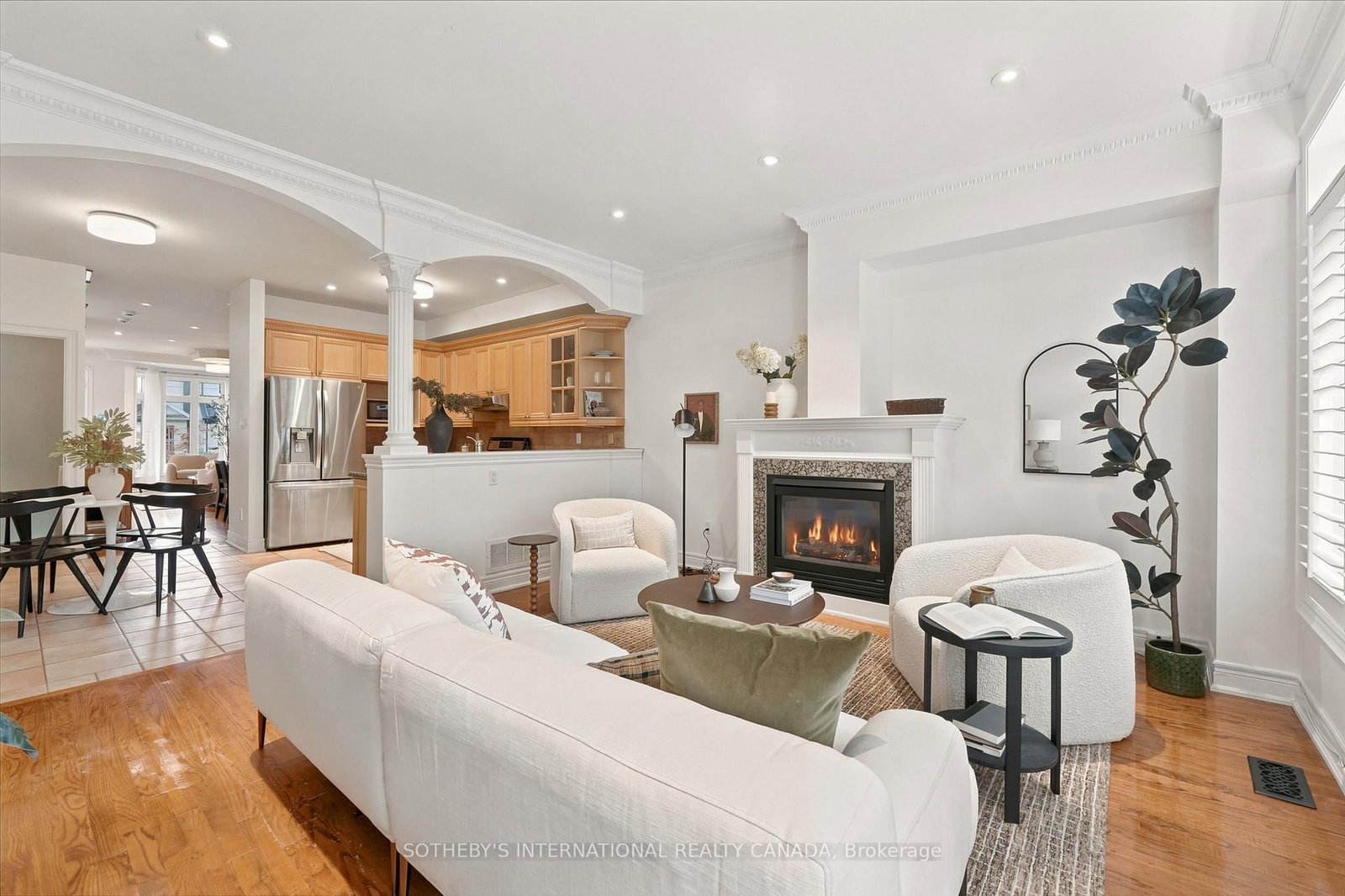 93 Eaton Avenue • Toronto, ON photo 15