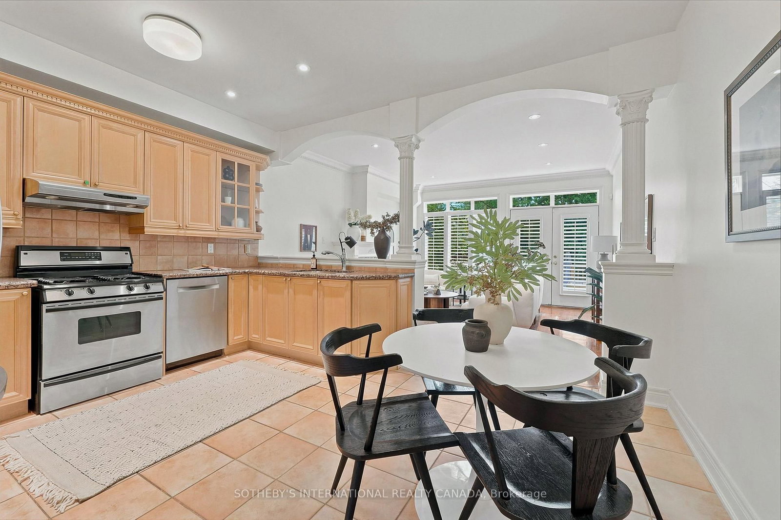 93 Eaton Avenue • Toronto, ON photo 8