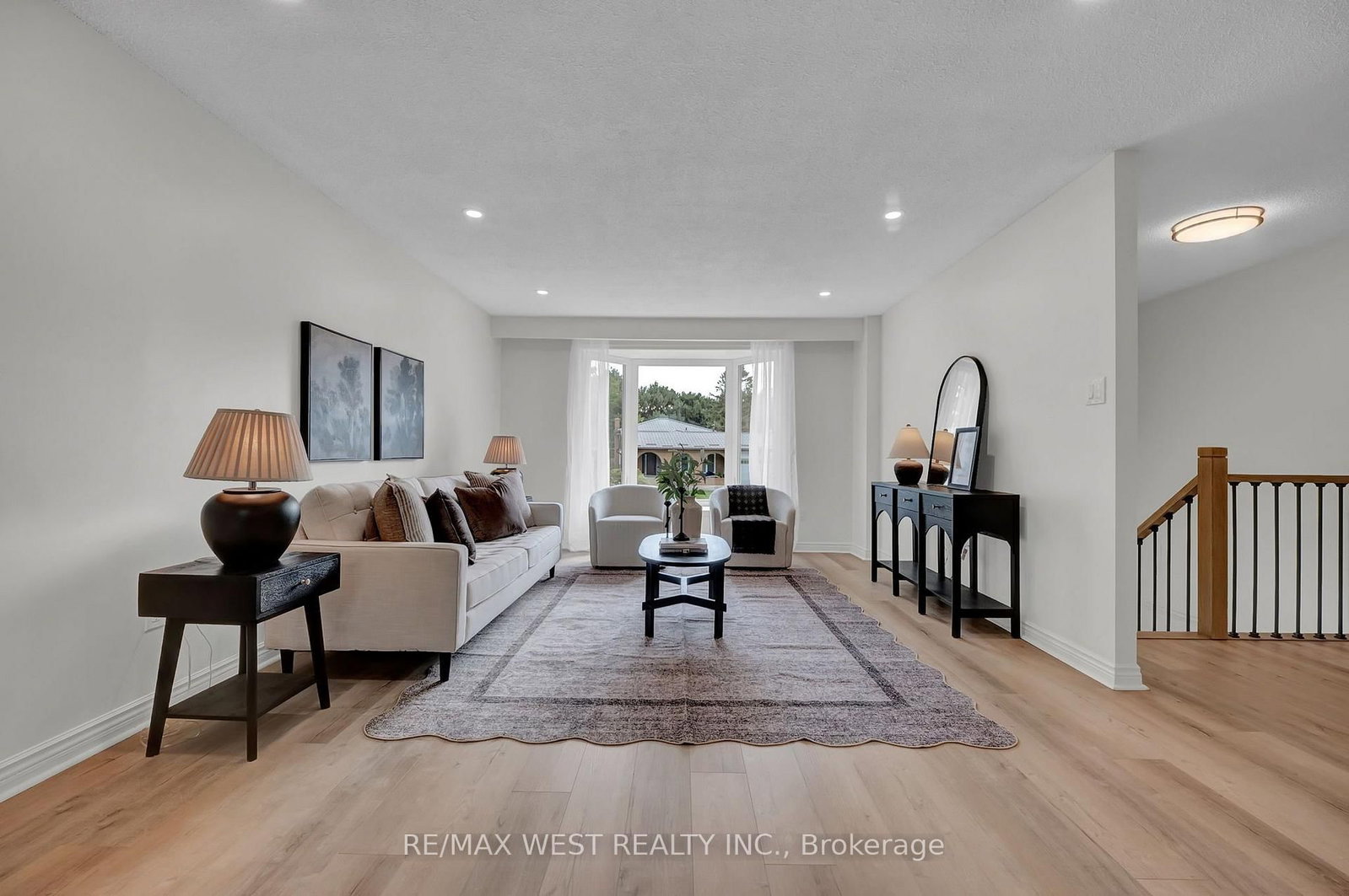4 Flemington Court • Whitby, ON photo 12
